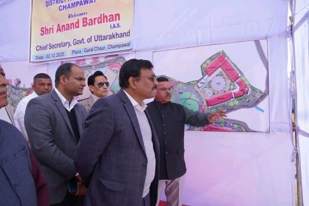 मुख्य सचिव आनन्द बर्द्धन ने बालेश्वर मंदिर परिसर का किया स्थलीय निरीक्षण, सौंदर्यीकरण कार्य कराने के दिए निर्देश