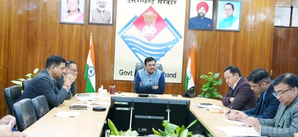 “मुख्य सचिव आनन्द बर्द्धन की अध्यक्षता में रोप-वे विकास समिति की महत्वपूर्ण बैठक, बड़े प्रोजेक्ट्स पर हुई समीक्षा”