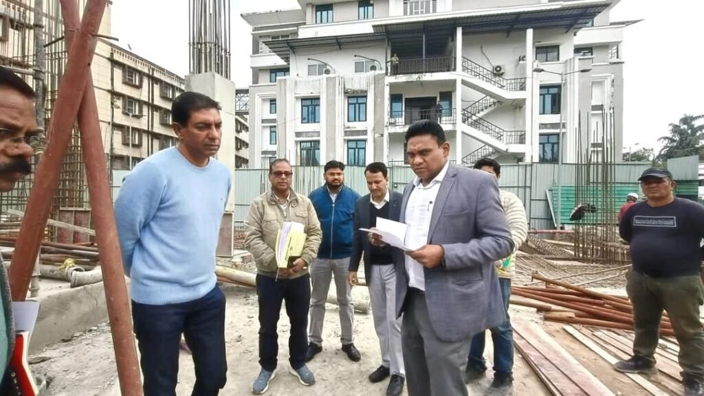मुख्यमंत्री धामी के विजन को ज़मीन पर उतारने सचिव डॉ. आर राजेश कुमार ने निर्माणाधीन आधुनिक कार्यालय भवन के कार्यों की समीक्षा