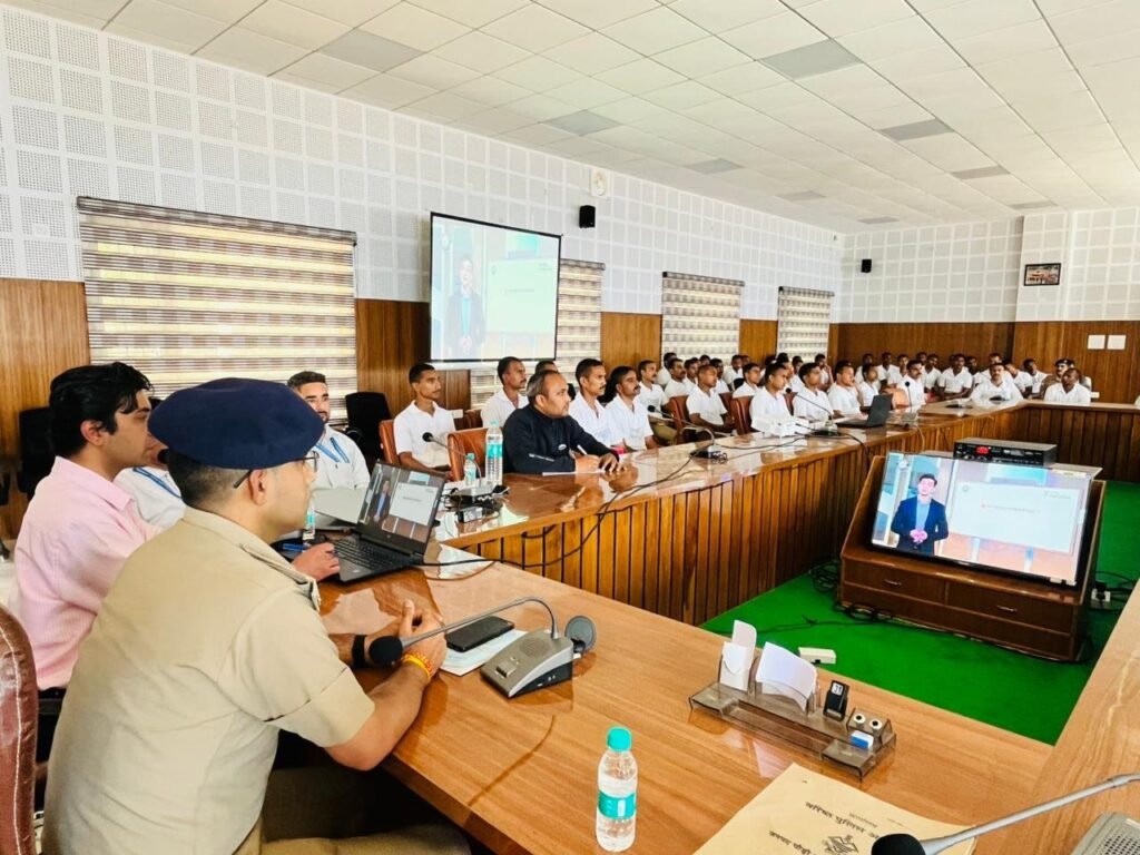 16वीं जनगणना में डिजिटल क्रांति, पुलिस कर्मियों को स्व-गणना का प्रशिक्षण