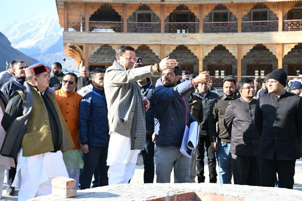 सीएम धामी ने की बद्रीनाथ मास्टर प्लान की समीक्षा, कार्यों में तेजी के निर्देश