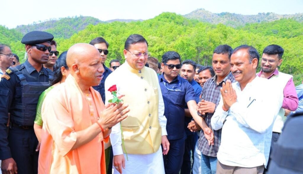 योगी आदित्यनाथ पहुंचे यमकेश्वर, पैतृक गांव पंचूर में धार्मिक कार्यक्रम में होंगे शामिल