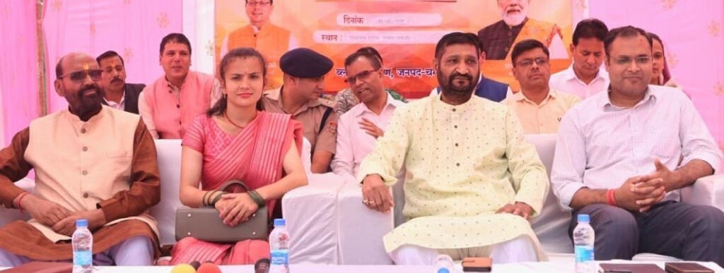 गांव की चौखट पर पहुंचा प्रशासन, हरगढ़ शिविर में  शिकायतों का हुआ समाधान